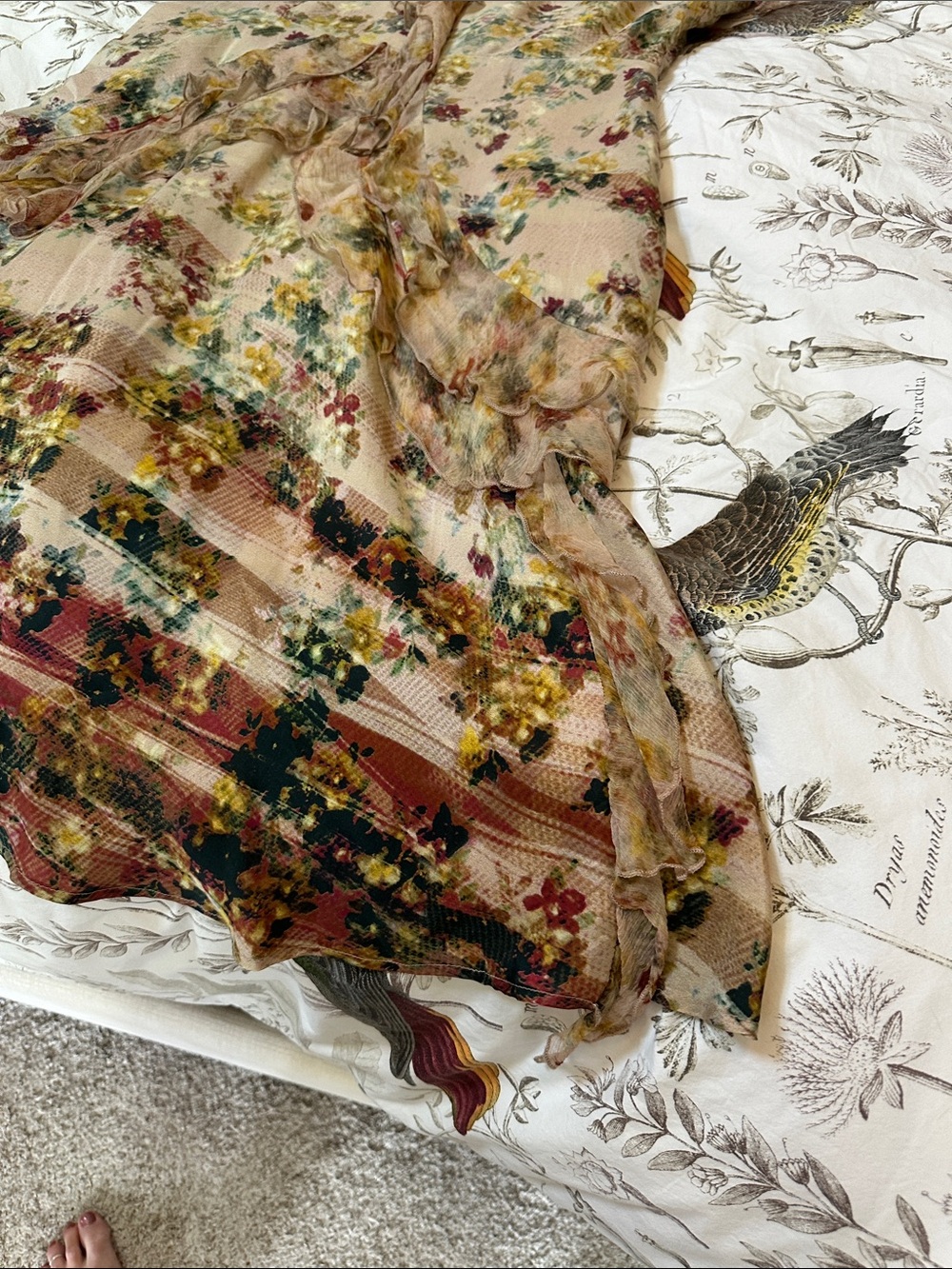 Sundance Sheer Floral Ruffle Dress in Peach and Cream Silk size 8 - Picture 5 of 8